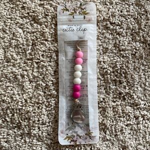 Ryan and Rose Cutie Clip